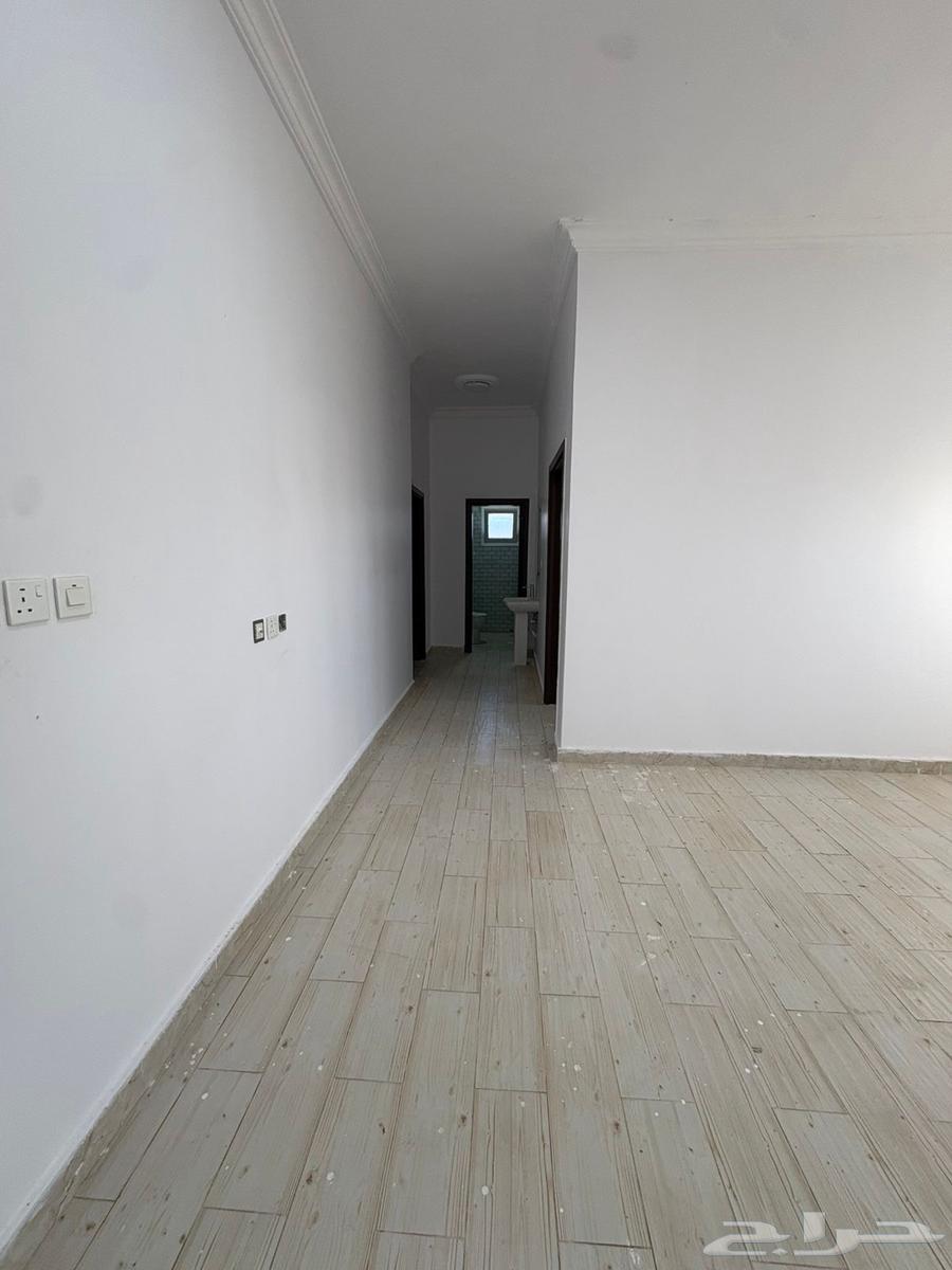 شقة 4 غرف في العاقول 3