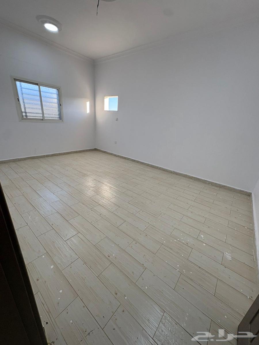 شقة 4 غرف في العاقول 6