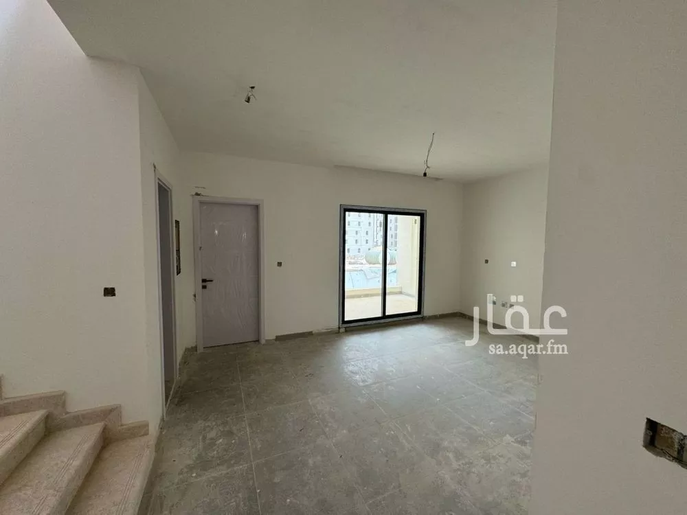 فيلا 5 غرف في النرجس 12