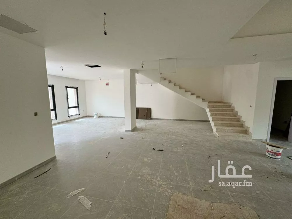 فيلا 5 غرف في النرجس 14