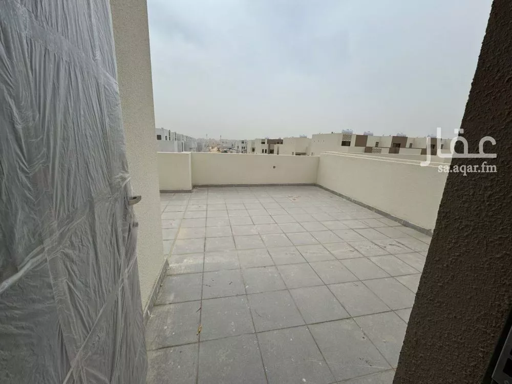 فيلا 5 غرف في النرجس 4