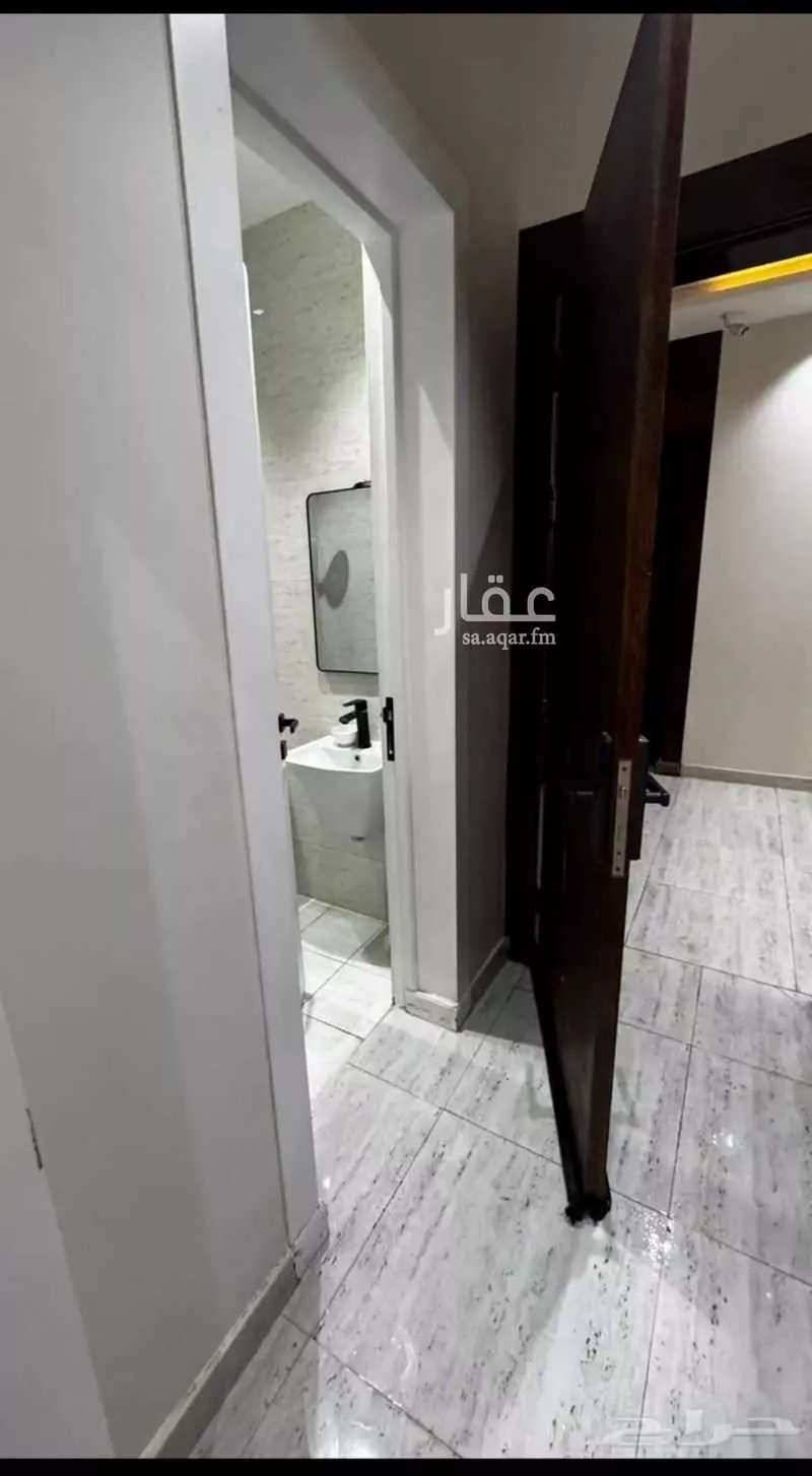 شقة 4 غرف في القادسية 6