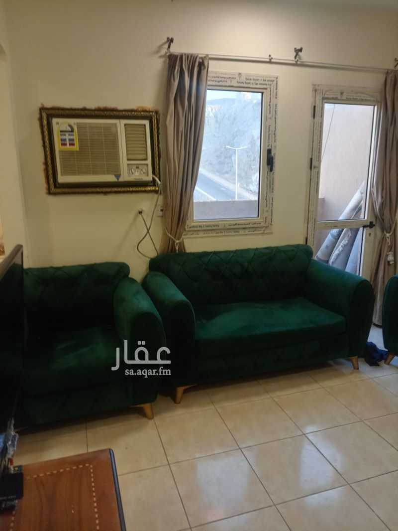 شقة في الحمراء و ام الجود