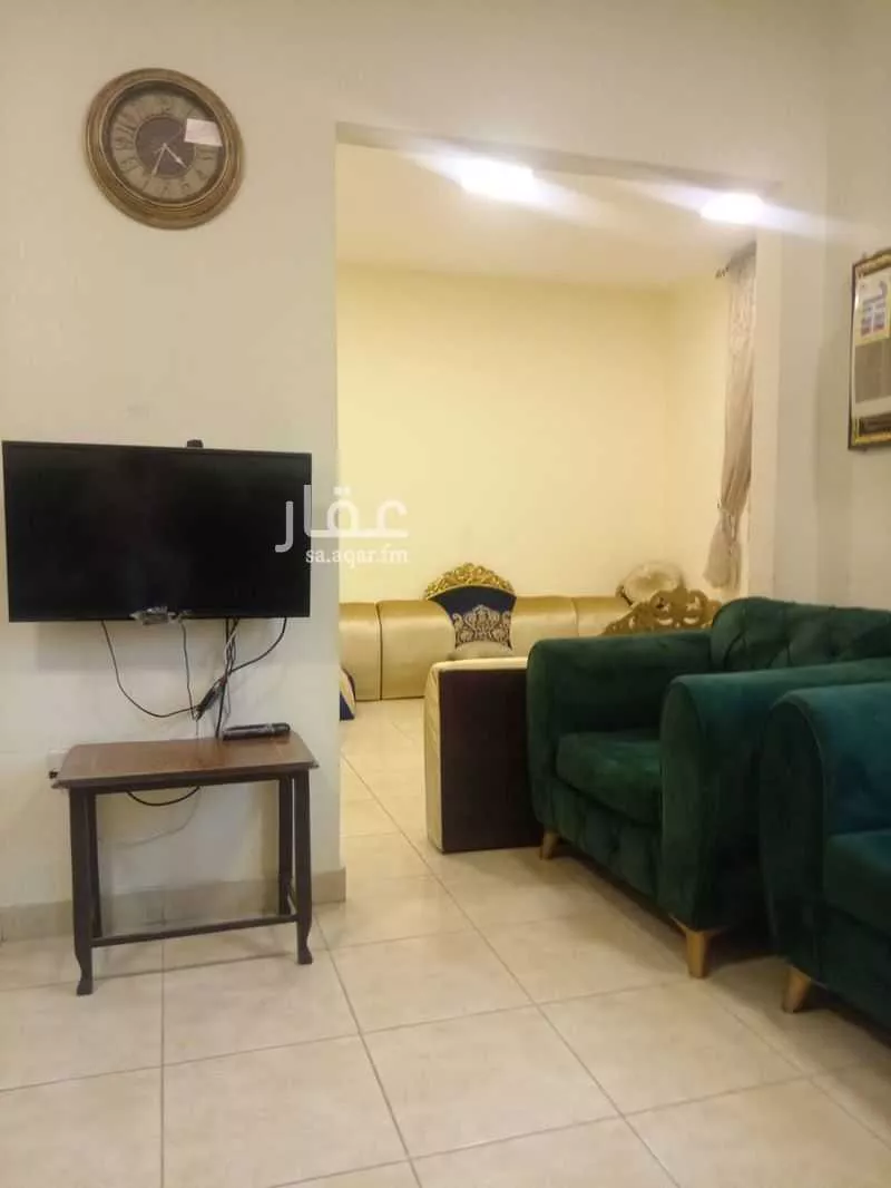 شقة 4 غرف في الحمراء و ام الجود 3