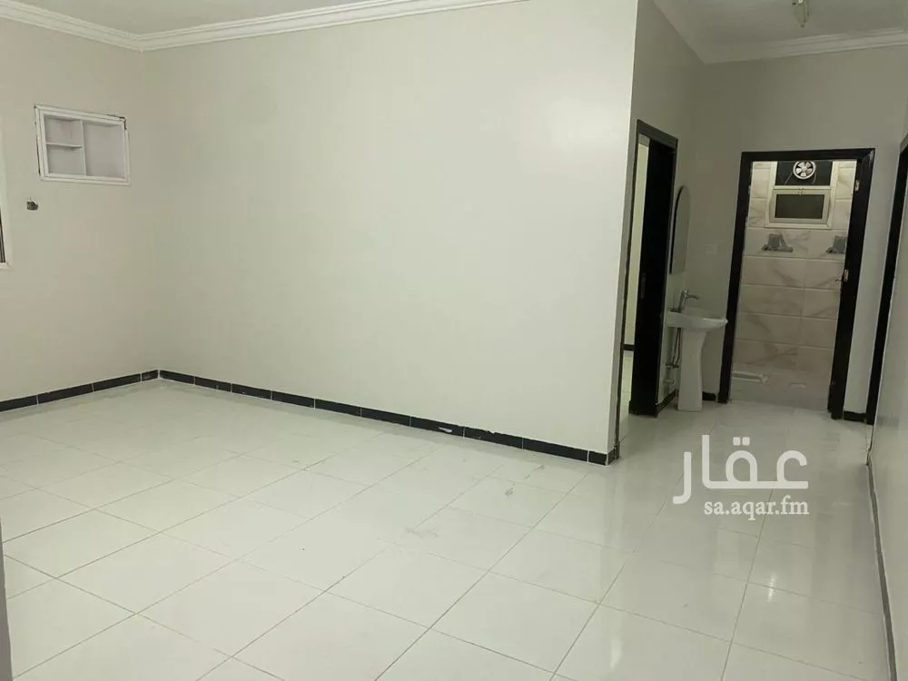 3 bedroom apartment in Tuwaiq, Riyadh 4