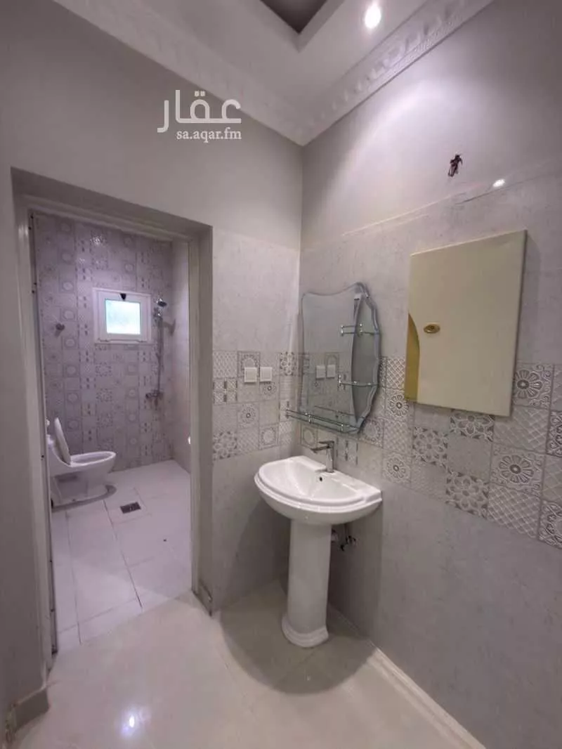 شقة 4 غرف في اللؤلؤ 5