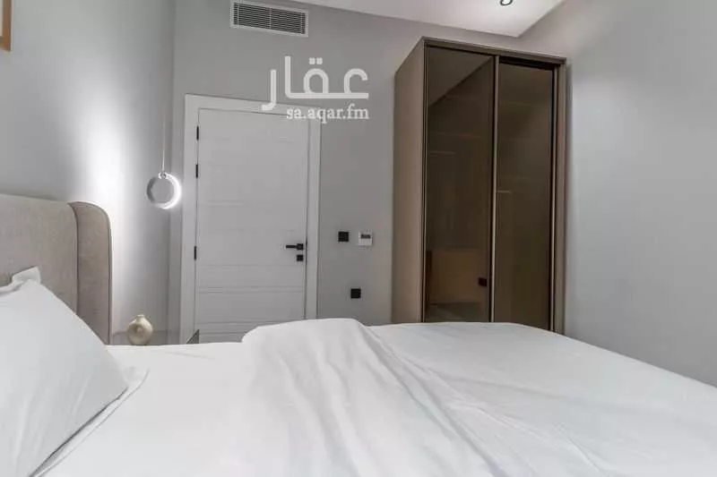 شقة 3 غرف في الملقا 8