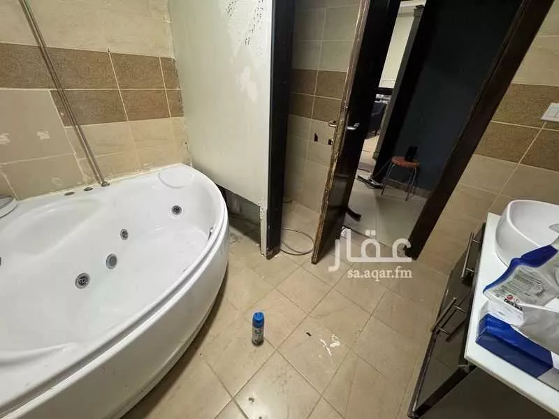 شقة 1 غرف في الملقا 3