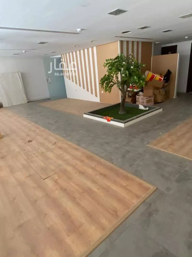 محل 1200 م² في ظهرة لبن 2