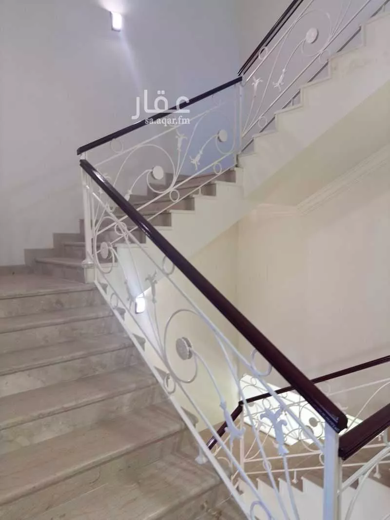 فيلا 5 غرف في الشاطئ 5