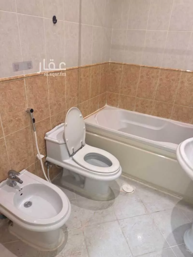 فيلا 5 غرف في الشاطئ 6