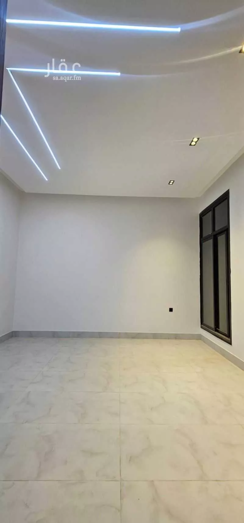 5 bedroom floor in Al Janadriyah 9