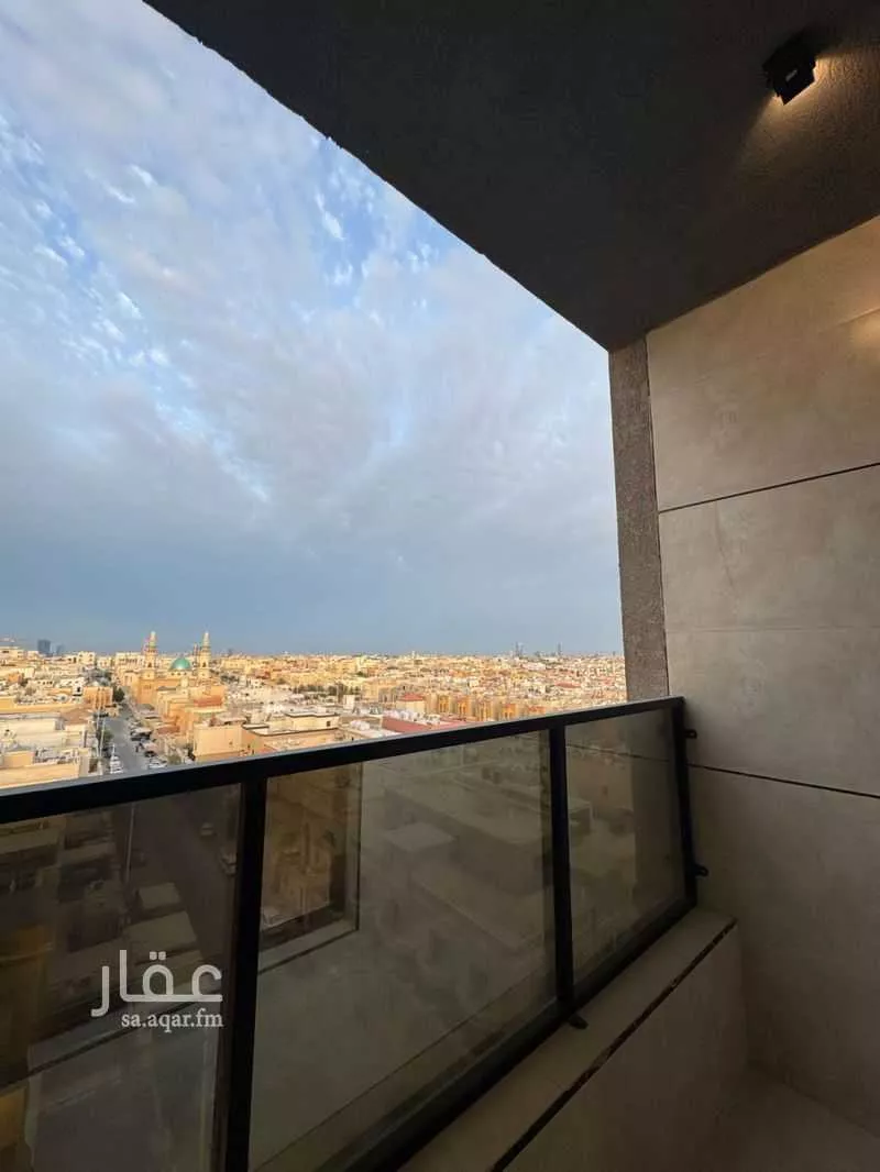 3 bedroom apartment in Al Qusur 5