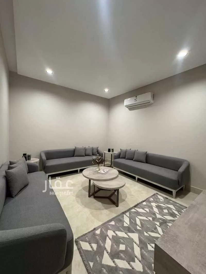 3 bedroom apartment in Al Qusur 6