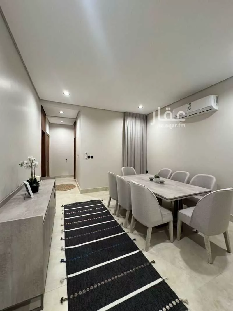 3 bedroom apartment in Al Qusur 7