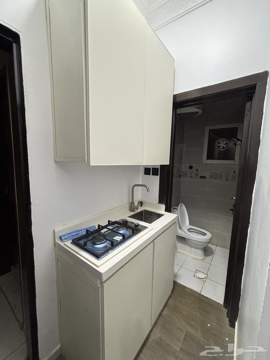 شقة 3 غرف في الرمال 4