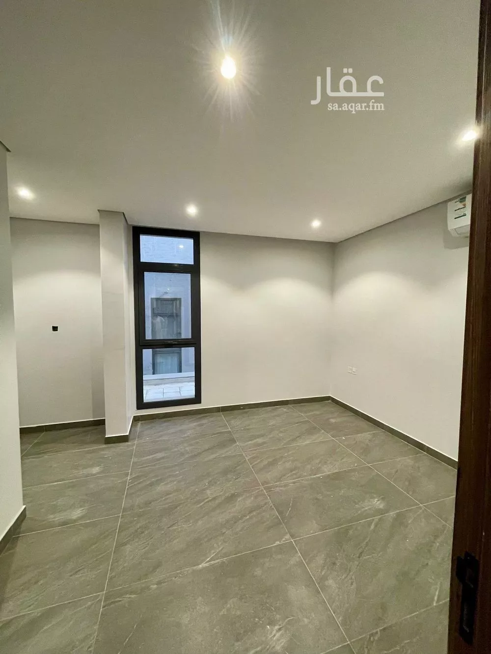 فيلا 6 غرف في العارض 15