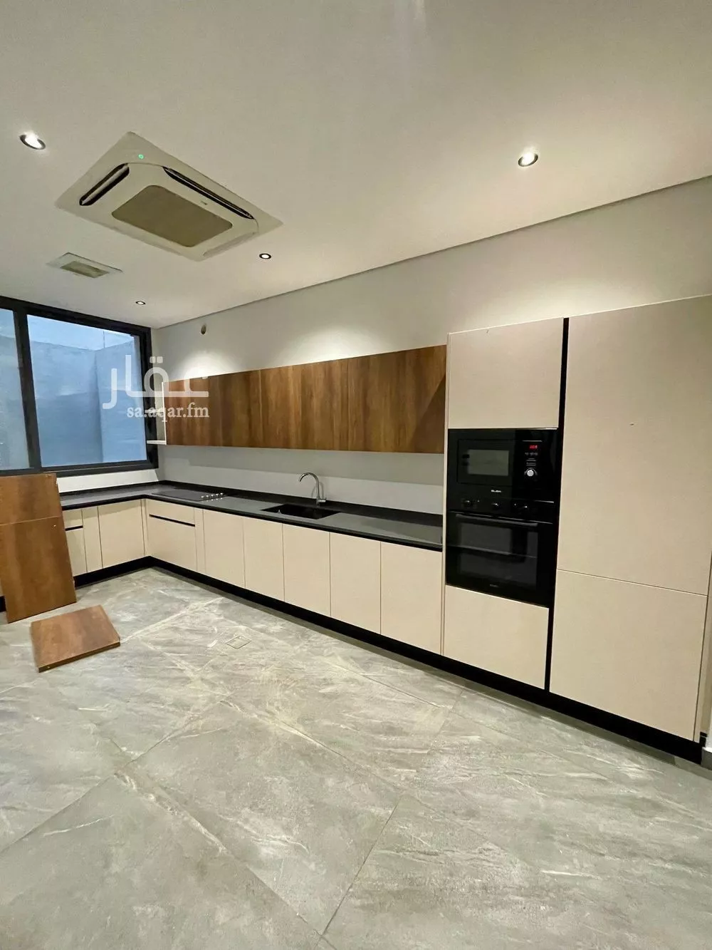 فيلا 6 غرف في العارض 17