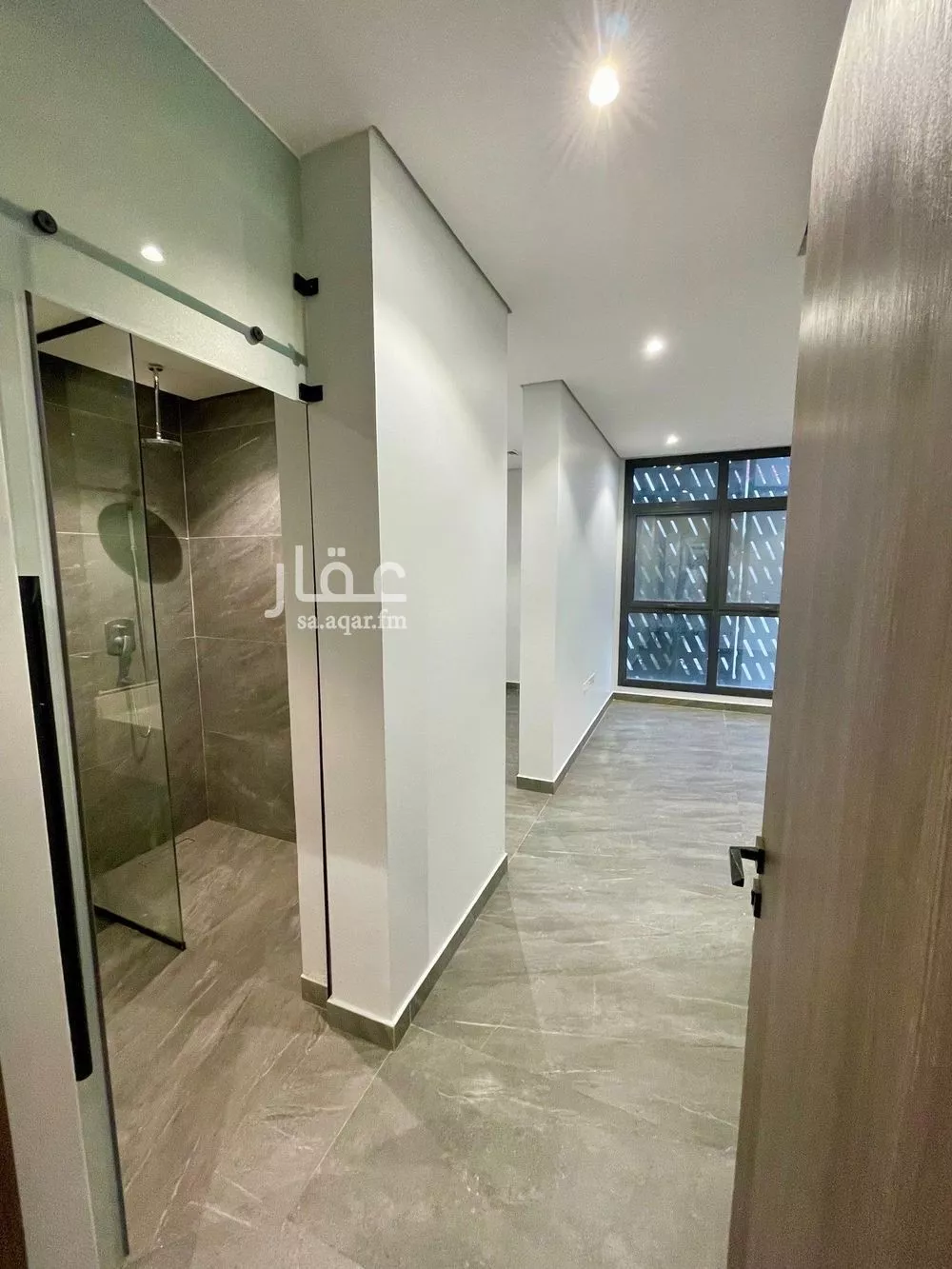 فيلا 6 غرف في العارض 23