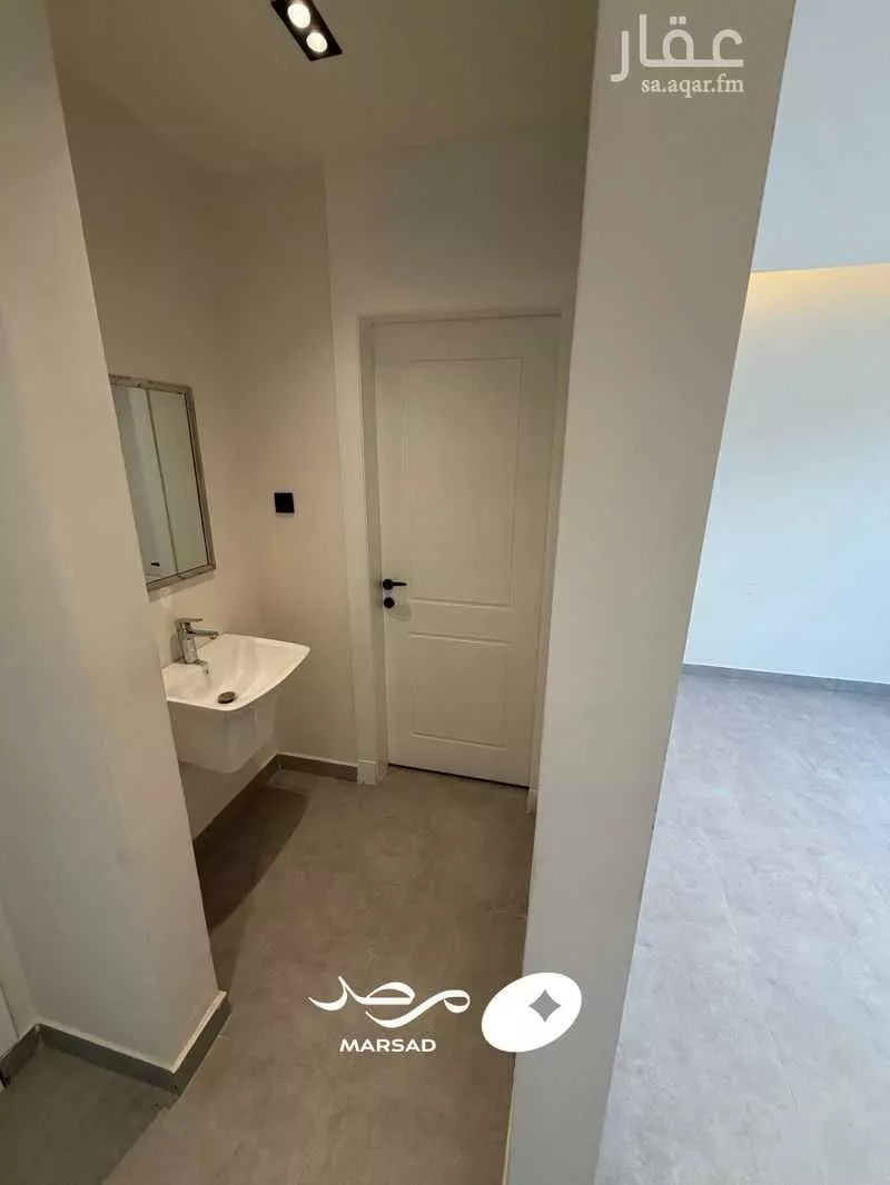 شقة 4 غرف في العارض 13