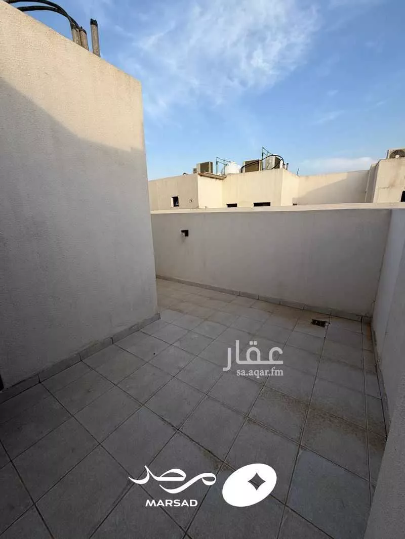 شقة 4 غرف في العارض 16