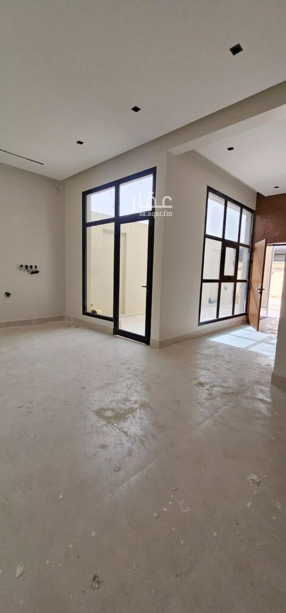 فيلا 5 غرف في العارض 13