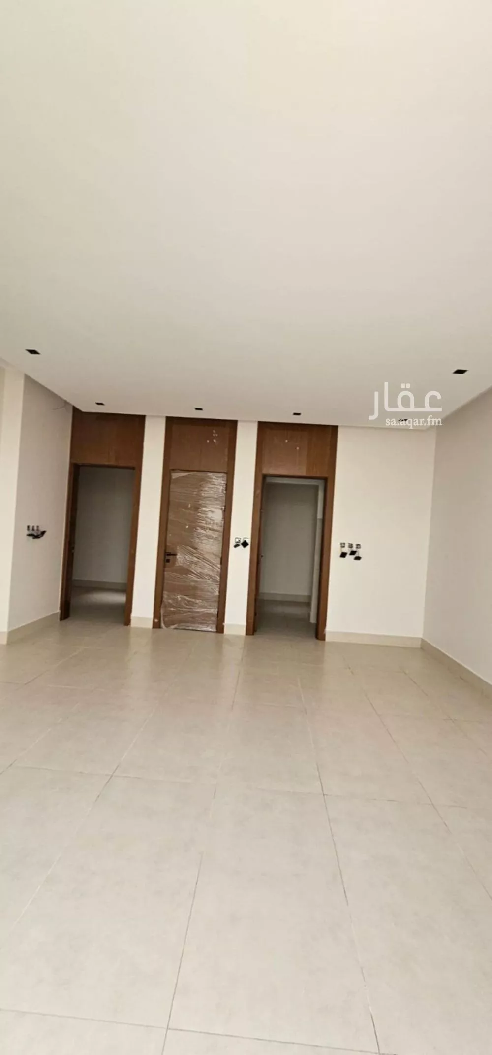 فيلا 5 غرف في العارض 6