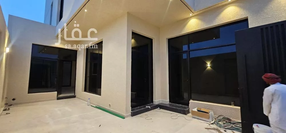 فيلا 5 غرف في العارض 7