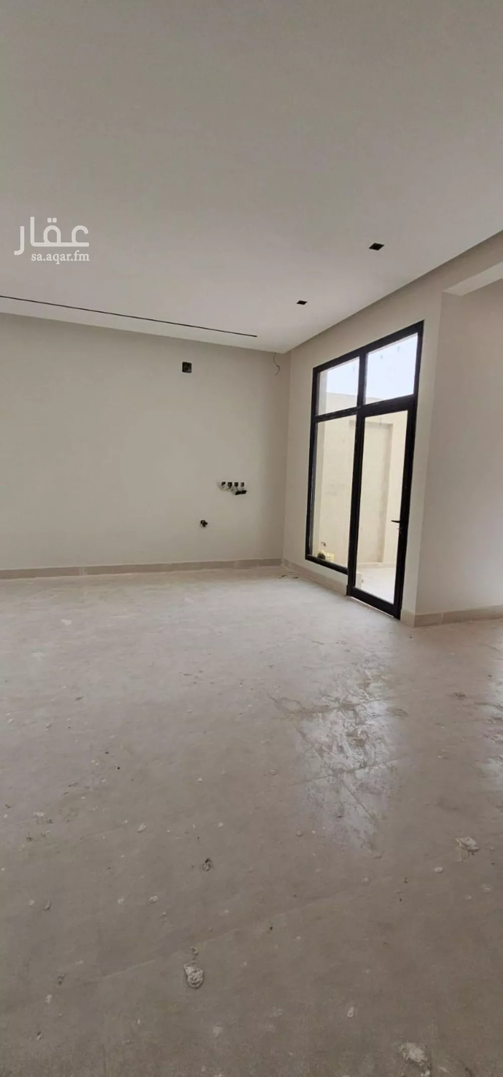 فيلا 5 غرف في العارض 10