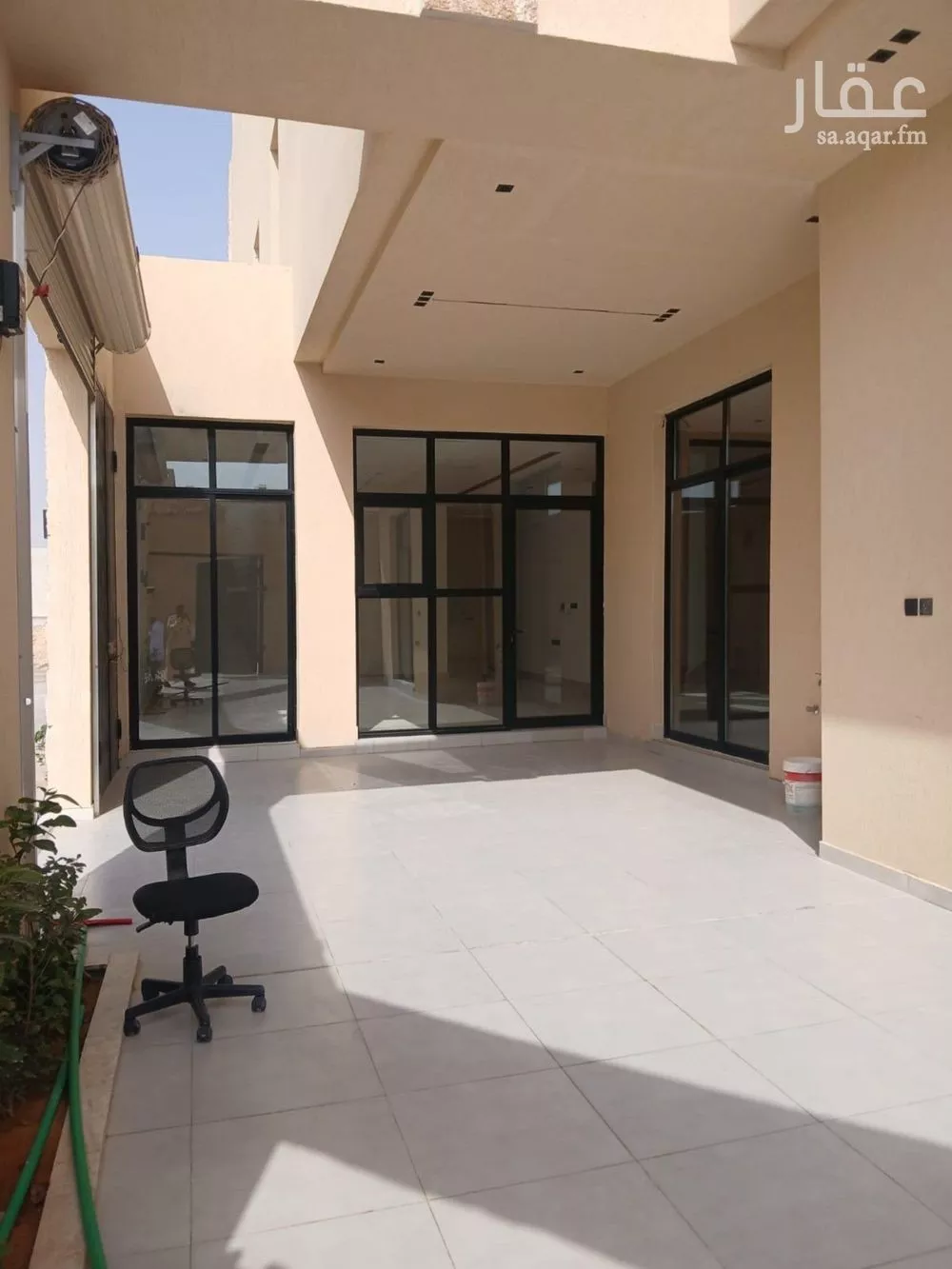 فيلا 10 غرف في النرجس 9