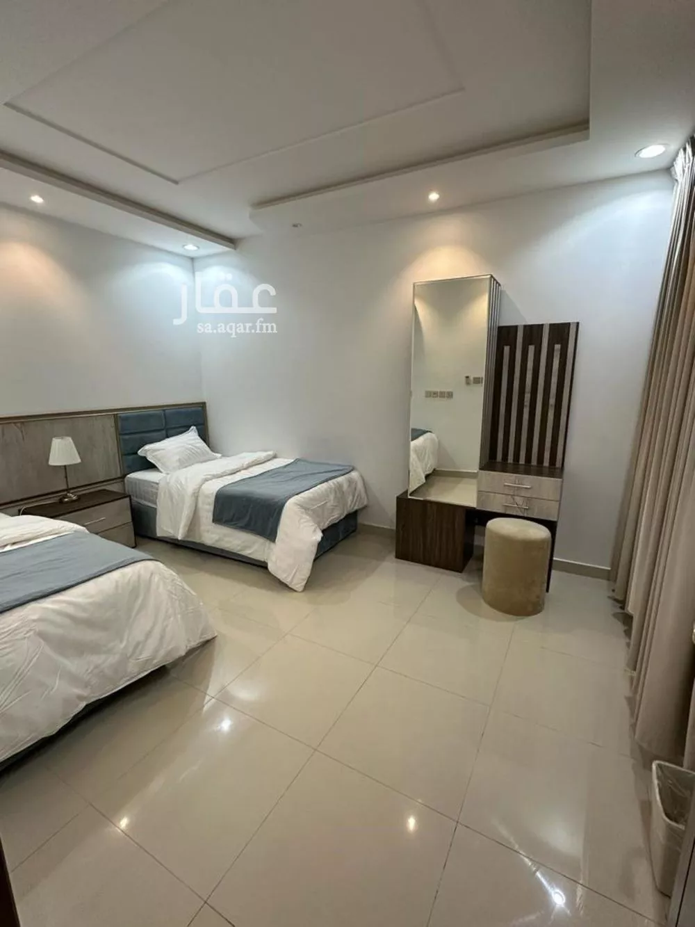 شقة 3 غرف في الملقا 4