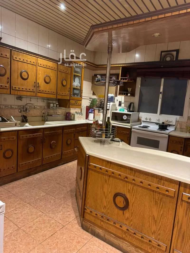 شقة 7 غرف في المروة 4