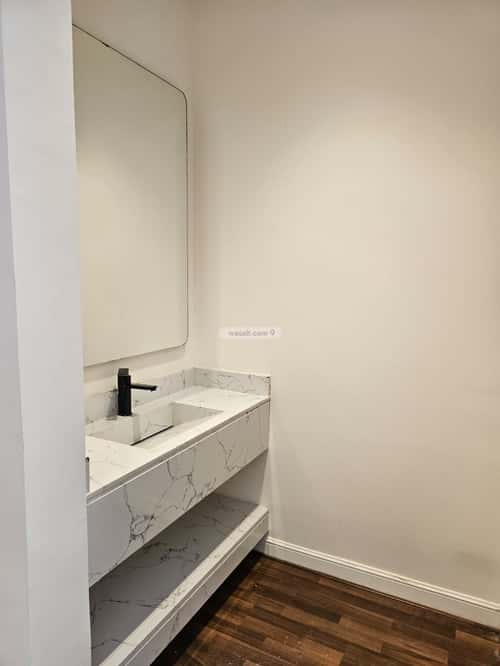 فيلا 4 غرف في العارض 18