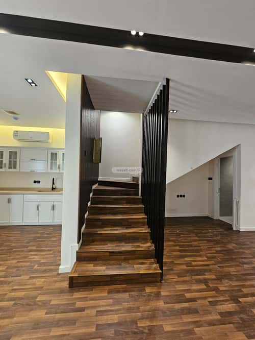 فيلا 4 غرف في العارض 5