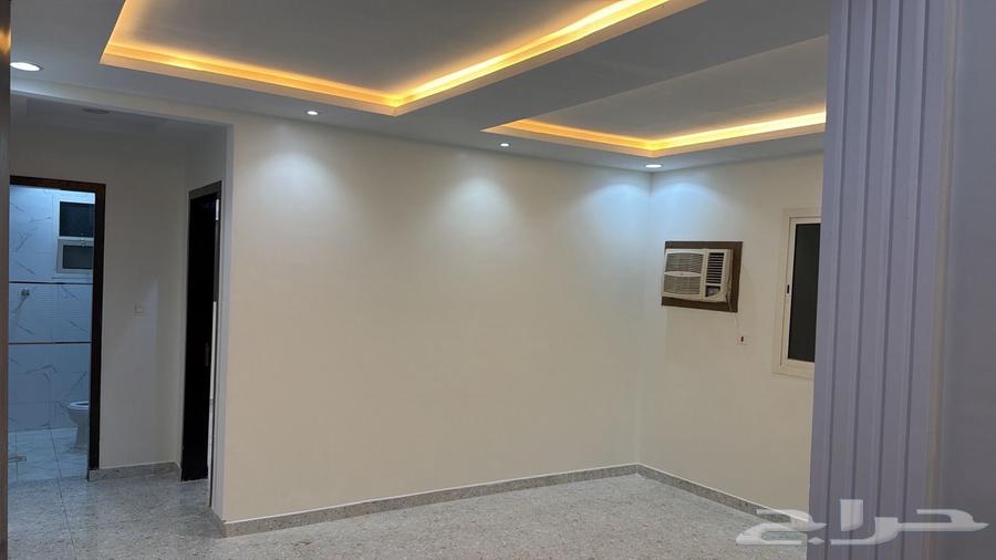 شقة 2 غرف في الرمال 3