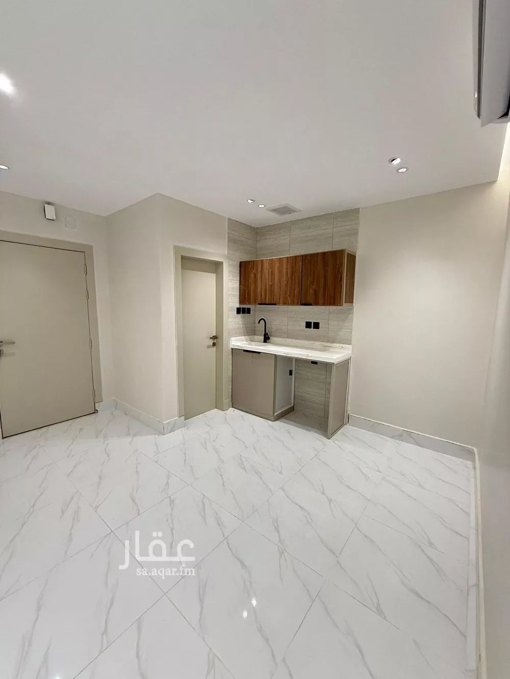 شقة 2 غرف في الروابي 2