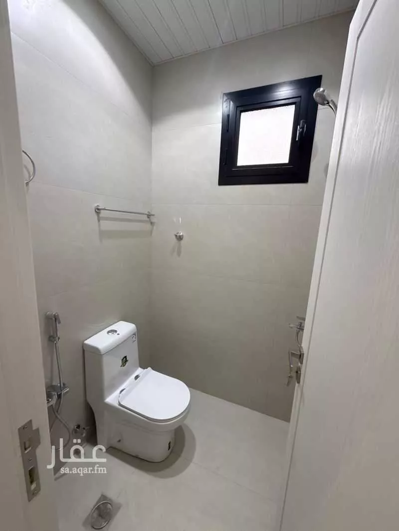 دور 4 غرف في المربع 13