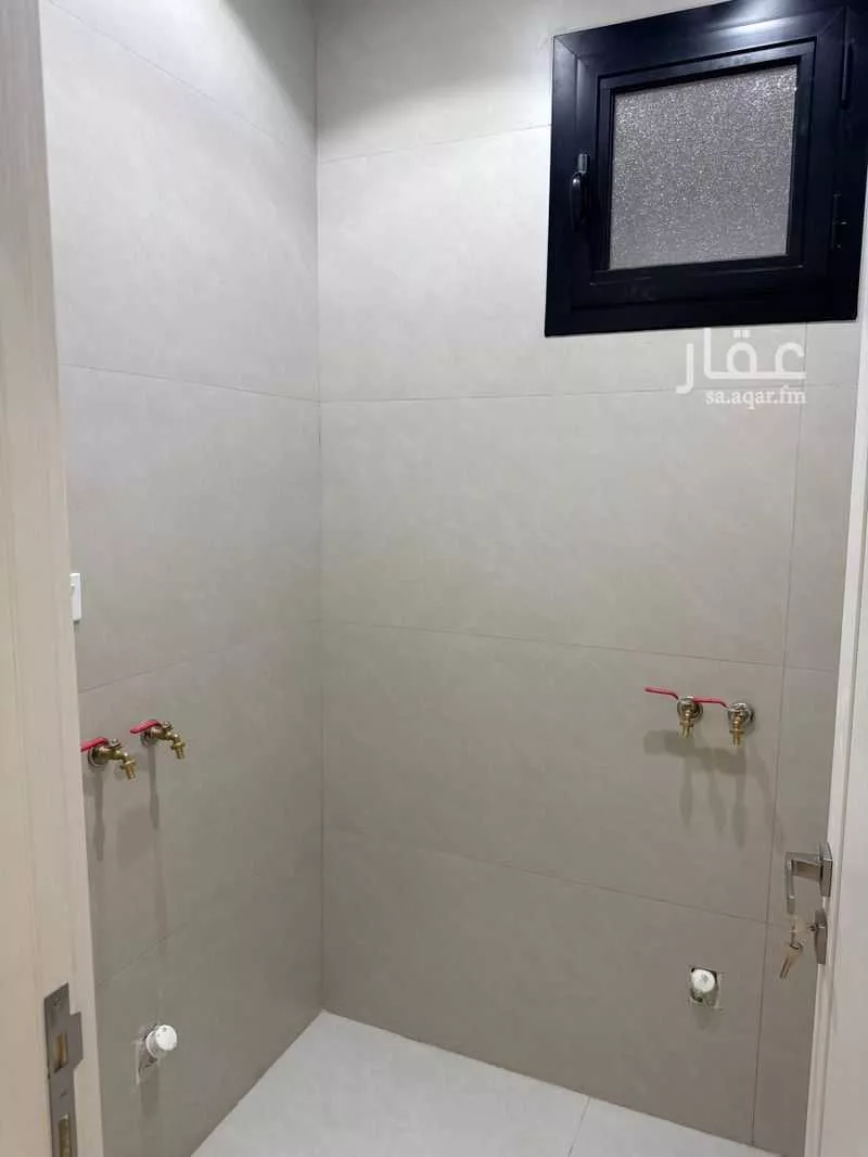 دور 4 غرف في المربع 7