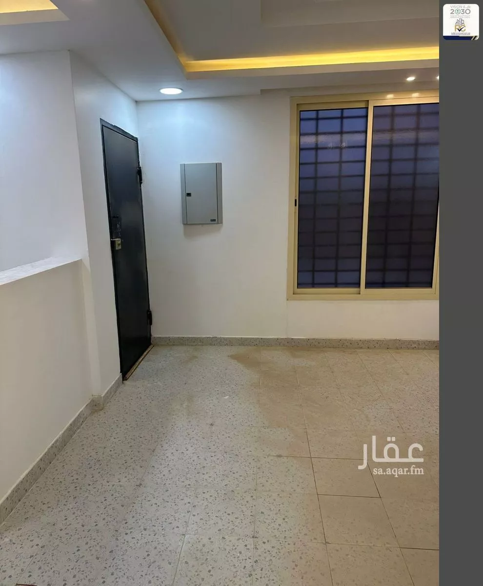 فيلا 9 غرف في لبن 20