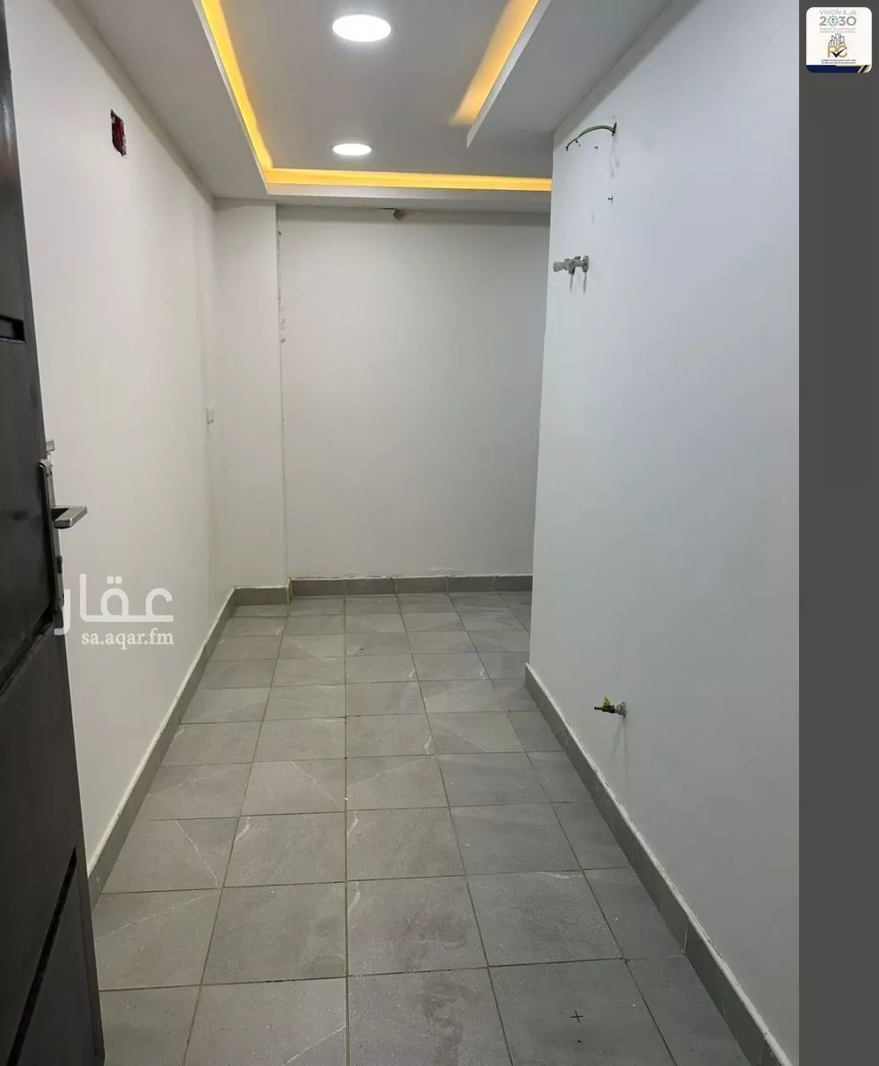 فيلا 9 غرف في لبن 3