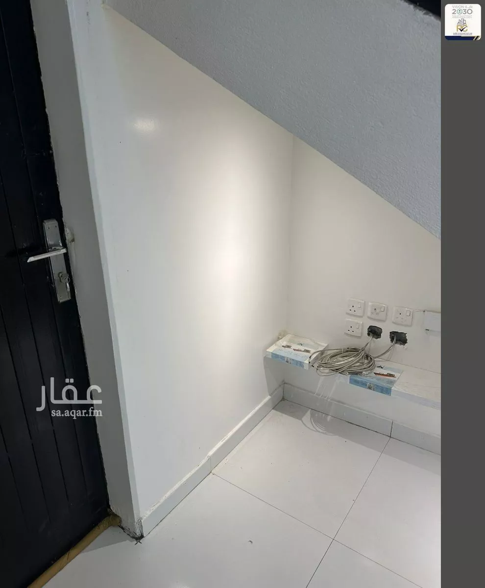 فيلا 9 غرف في لبن 7