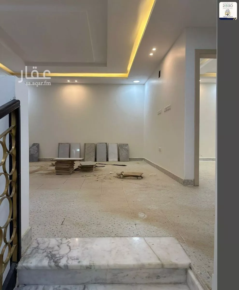 فيلا 9 غرف في لبن 8