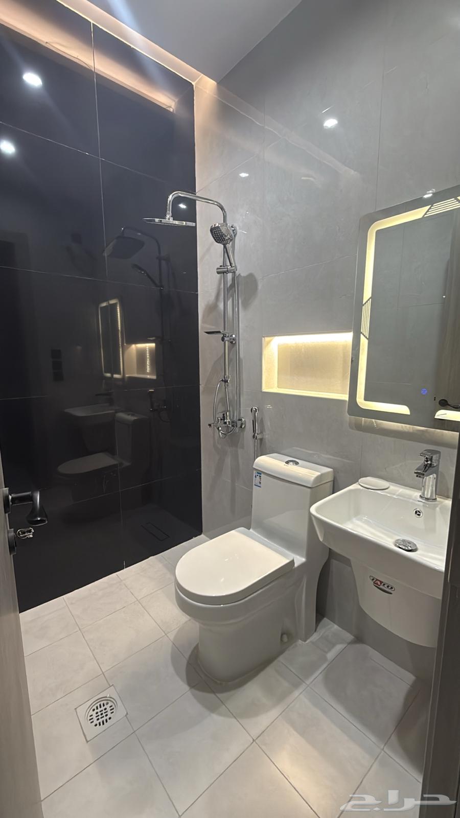 2 bedroom apartment in Mishrifah 12