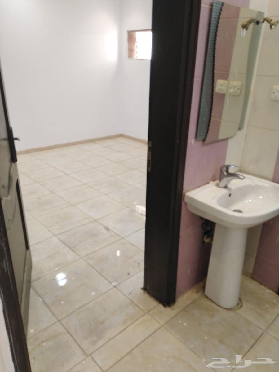 شقة 1 غرف في النزهة 4