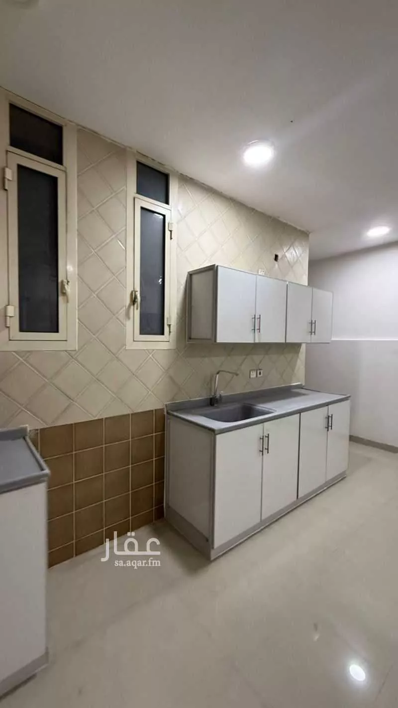 شقة 1 غرف في الخليج 4
