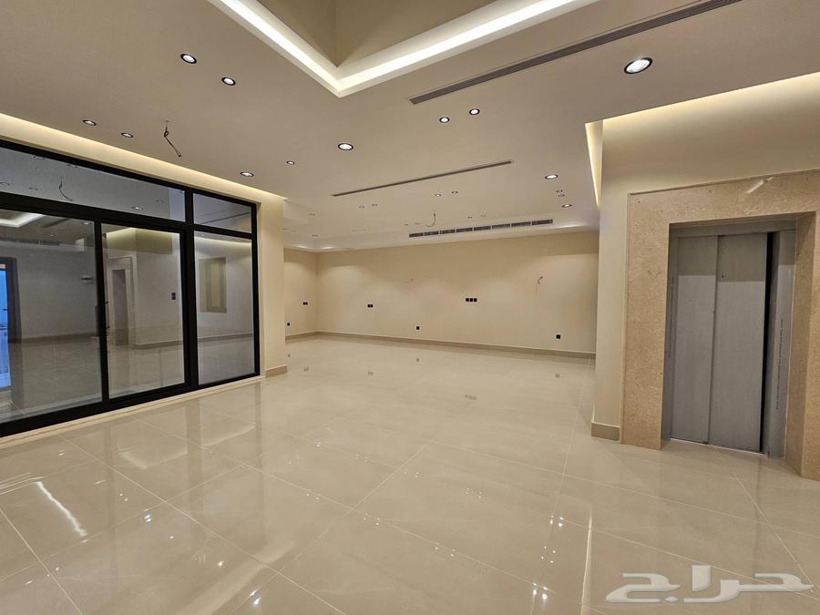 فيلا 6 غرف في الزمرد 12