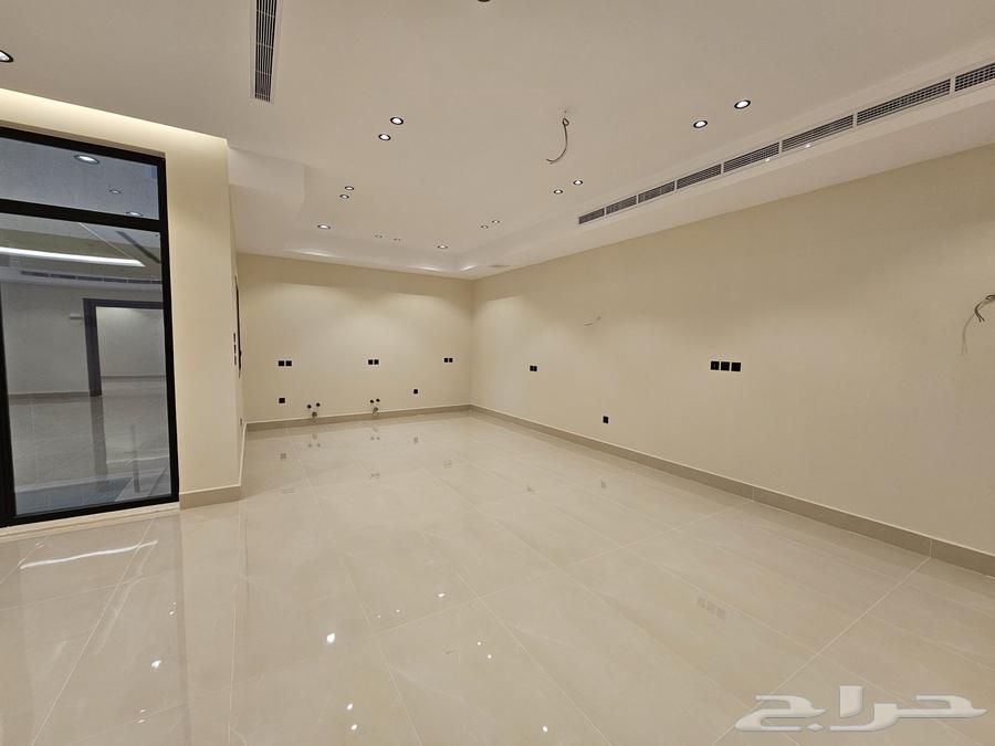 فيلا 6 غرف في الزمرد 13