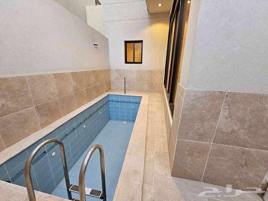 فيلا 6 غرف في الزمرد 14