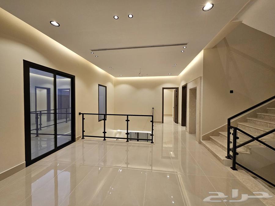 فيلا 6 غرف في الزمرد 18