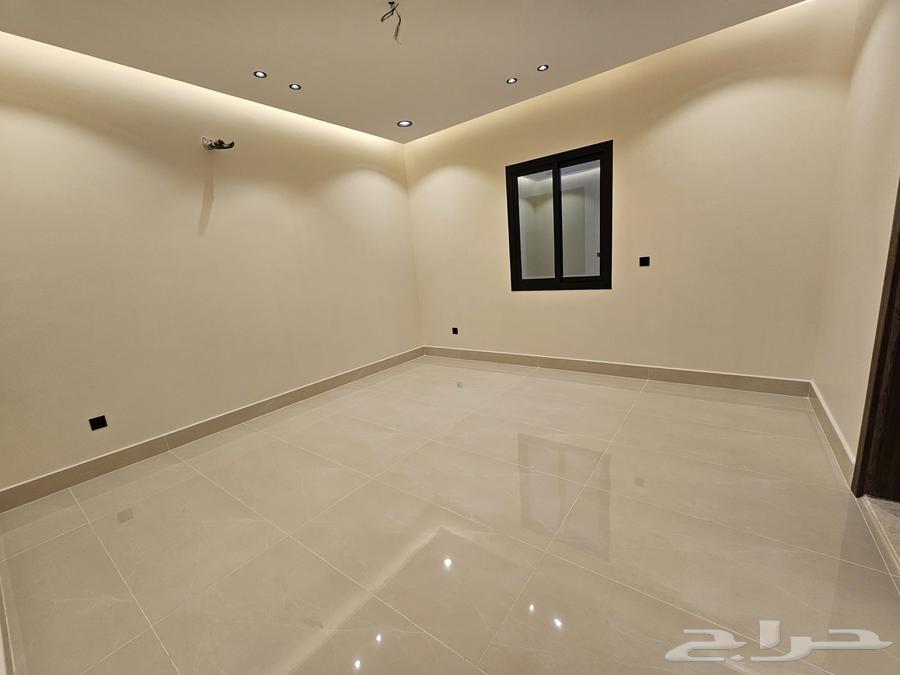 فيلا 6 غرف في الزمرد 26